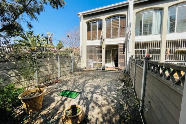 Cozy two bedroom double storey townhouse | lockup garage | pet friendly garden | ...