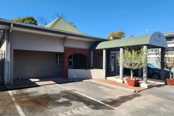 Commercial office available to rent in the prestigious Ou Tuin Business Park, Paarl. The ...