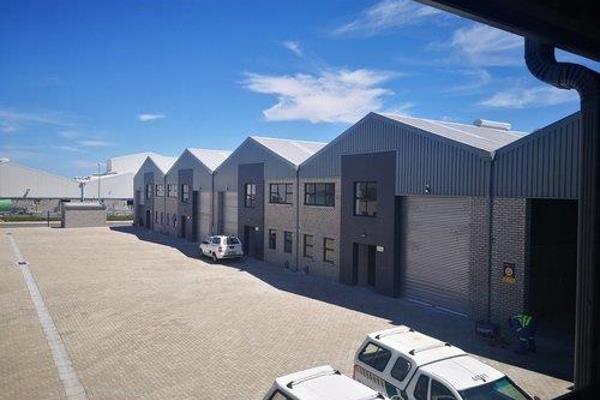 Unit 6: Modern 369m&#178; Double-Level Office &amp; Warehouse Space

Unit 6 offers a versatile 369m&#178; of space, perfectly suited ...