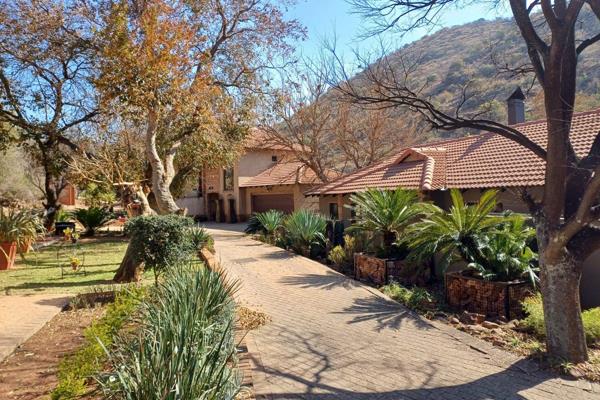 This stunning three-bedroom home is situated in the tranquil and upper-class Heidelberg Kloof Estate - a gem among even the most ...