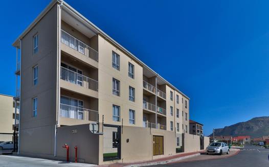 2 Bedroom Apartment / Flat for sale in Muizenberg