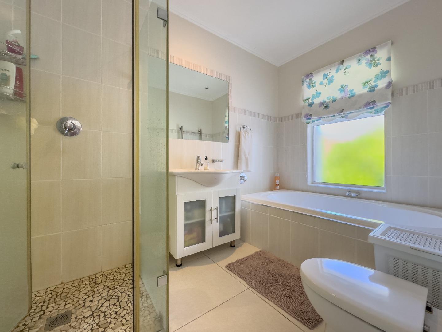Photo of 3 Bedroom Apartment / flat to rent in Keurbooms River