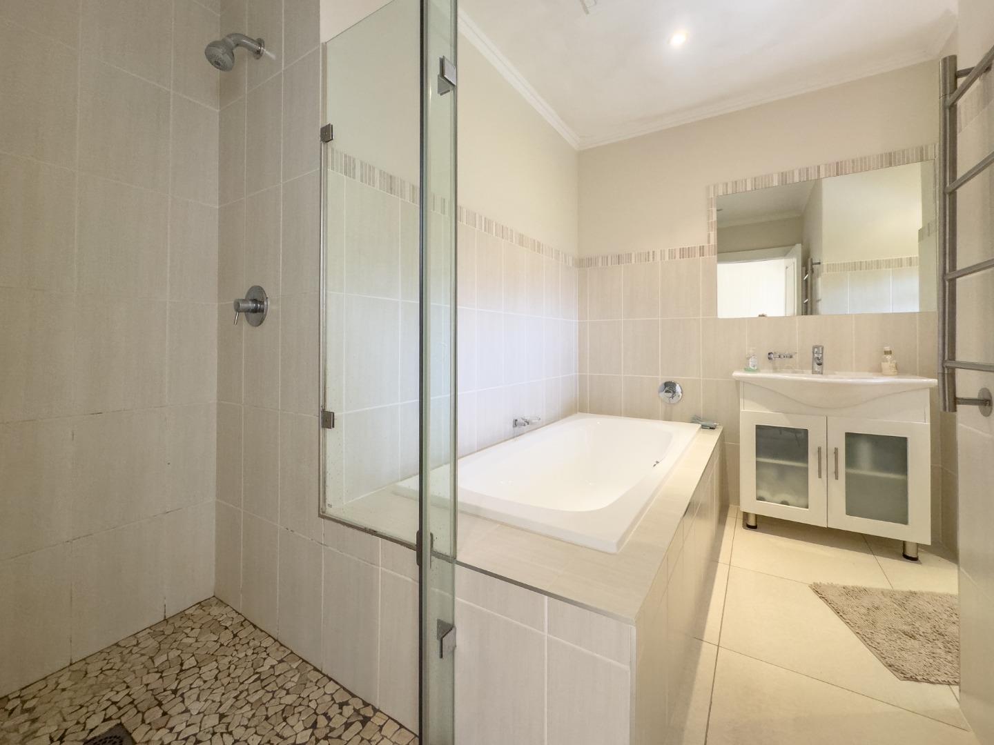 Photo of 3 Bedroom Apartment / flat to rent in Keurbooms River