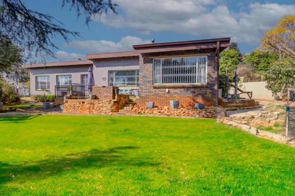 Owner asking R 2 099 000
Negotiating offers above R 1 799 000

Welcome to your dream ...