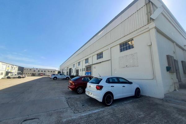 325 m&#178; Warehouse to rent in North End. Neat light industrial space located in a ...