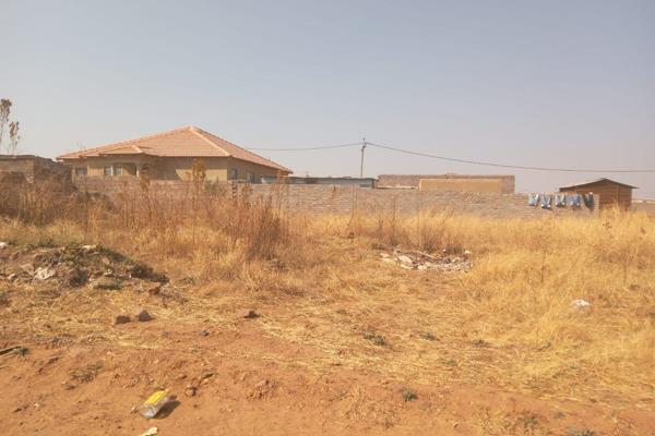 This Vacant land offers you 385 square meters including water and electricity is available, title deed also inclusive with all transfer ...