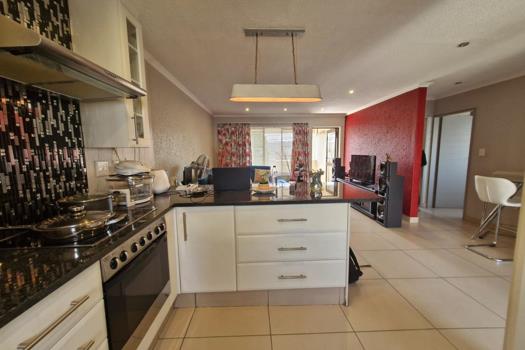 2 Bedroom Apartment / Flat for sale in Marais Steyn Park