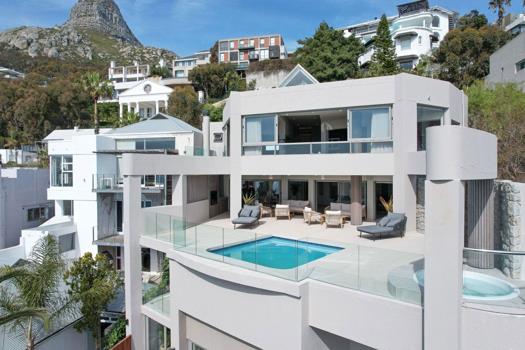 5 Bedroom House for sale in Bantry Bay