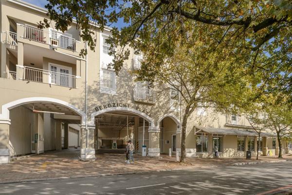 Experience the best part of student living  in the heart of Stellenbosch

Welcome to Bergzicht Plaza, where vibrant student life is ...