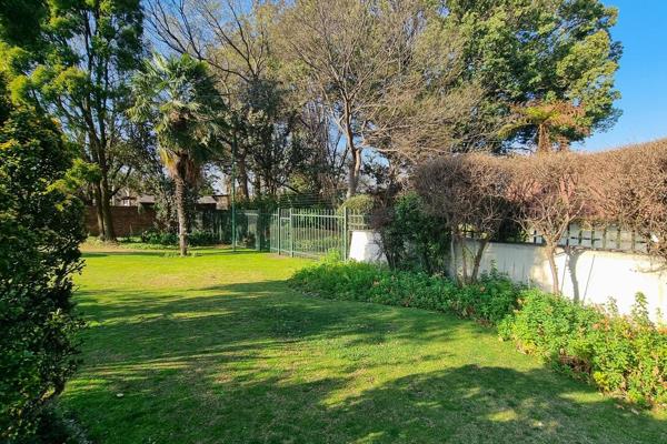 Discover the perfect opportunity with this prime stand, nestled in a sought-after location with a beautifully established garden. This property offers additional storage spaces and versatile structures, making it ideal for immediate use or further development. 

Whether you ...