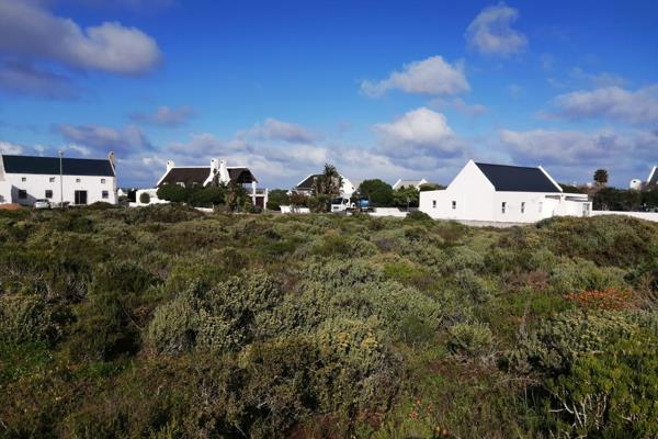 This beautiful piece of land can be yours today, situated in the magnificient Jacobsbaai. Large sunny plot. Ideal for family or holiday ...