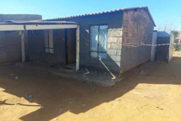 This house is in Botshabelo L section, it has 2 bedrooms, lounge and kitchen