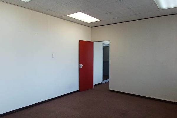 60m&#178; Office Space to Let in Westville

Discover the perfect business environment with this 60m&#178; office space to let in the ...