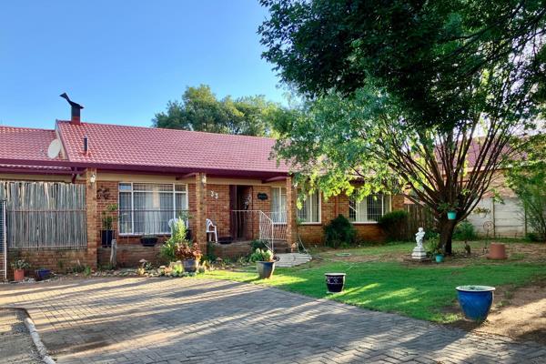 The house offers an open plan lounge/dining/braai room leading out to the patio. The open-plan kitchen offers ample cupboards with a ...