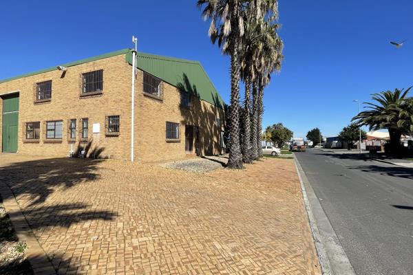 The following 420m&#178; industrial unit is located within Killarney Gardens on the ...