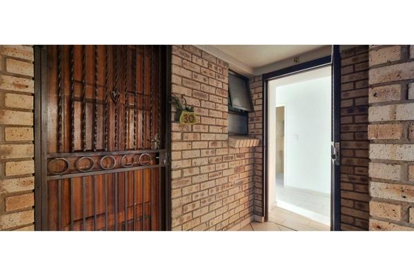 **Property Write-Up: Stunning Renovated 1-Bedroom Unit in Mulbarton**


Welcome to this ...