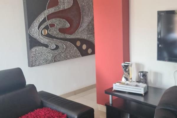 Apartment/Flat to let at LTA Plaza (Upper Crust Bakery Complex)
Above a vibrant, SECURE ...