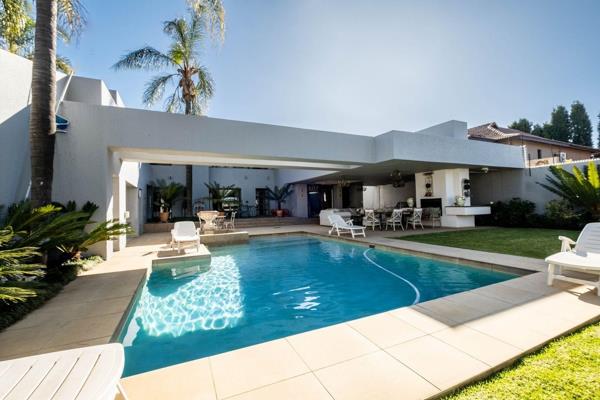 Match! is proud to present this liveable, modern home, located in a sought-after enclave in Atholl,
Sandton, minutes from the central ...