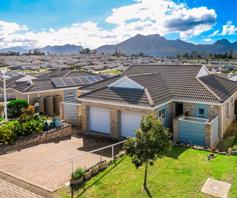 Townhouse for sale in Groenkloof Retirement Village