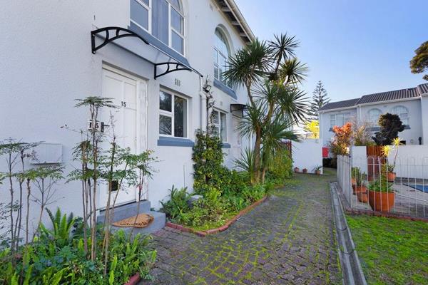 Our young-at-heart buyers will appreciate the light open style of this duplex apartment. Not only does it have its own little garden ...