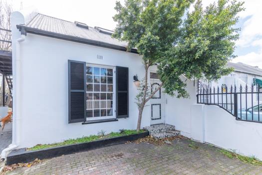 3 Bedroom House for sale in Wynberg Upper