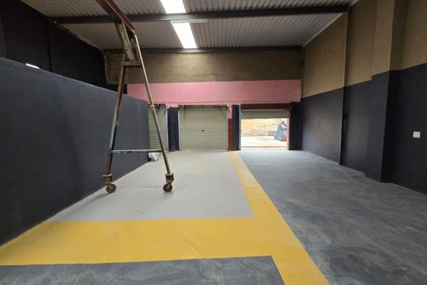 Warehouse to Let in Verulam

Discover the ideal industrial space in Verulam with this versatile 150m&#178; warehouse, now available to ...