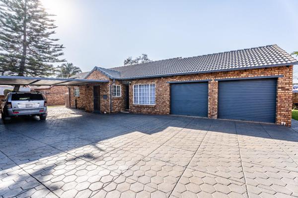 SOLE AND EXCLUSIVE MANDATE
Your Dream Home Awaits in the Heart of Centurion
This ...