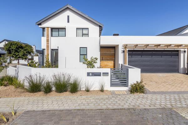 AVAILABLE - 1 OCT 2024 TO 30 SEP 2025

The fully furnished home boasts modern finishes and a great flow throughout.
Upon entering ...