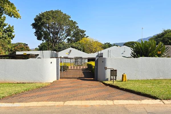 Selling price: R 2 590 000
Location: Louis trichardt 
Erf :2379m2
Floor size :145m2
Main bedroom with ensuite
5 Bedrooms fitted ...