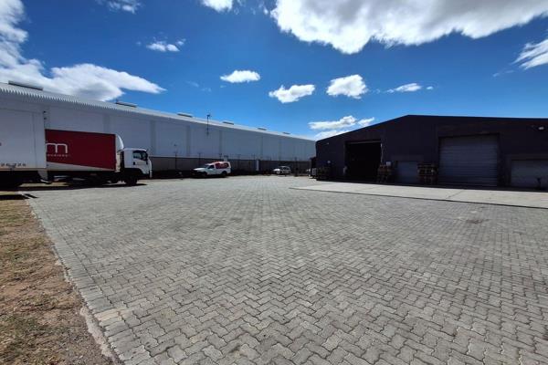 A free standing warehouse with it&#39;s own fully fenced yard with electric fencing, excellent truck turn space and sufficient parking ...