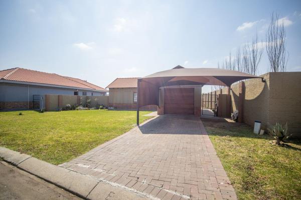 Charming Family Home in Prestigious Waterkloof AH

Welcome to this delightful 3-bedroom, 3-bathroom residence nestled in the highly ...