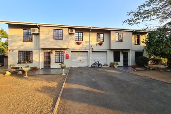 JAZMAX ESTATE AGENTS introduces this affordable townhouse situated within a small secure complex in Newlands, Durban. This 2 story ...