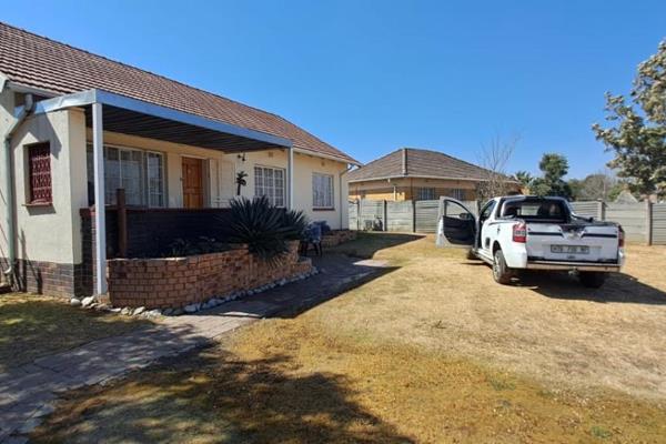 Going on Auction: Wednesday 30 October 2024
Reserve Price: R3 000 000 (All offers will be reviewed)
Expected opening bid: R2 500 ...