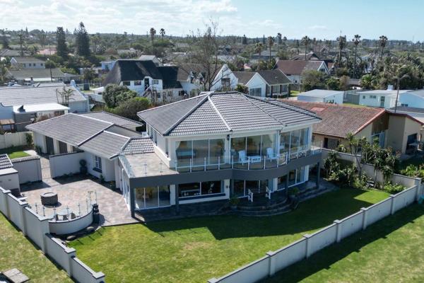 Your Coastal Dream Home!
This stunning double-story seaside home offers breathtaking panoramic sea views, making it a perfect coastal ...