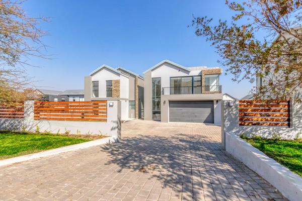 This very well designed 5 bedroom family home offers you a wonderful opportunity to ...