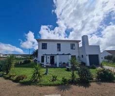 House for sale in Hannasbaai