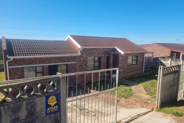 This 2 bedroom low maintenance face brick property is the perfect starter home or to down scale.
The dwelling situated on a large erf ...