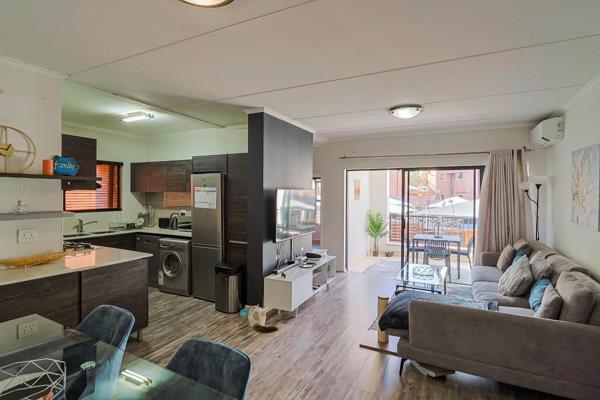 1st floor unit in Amsterdam Lifestyle estate.   Open plan lounge and dining areas with ...