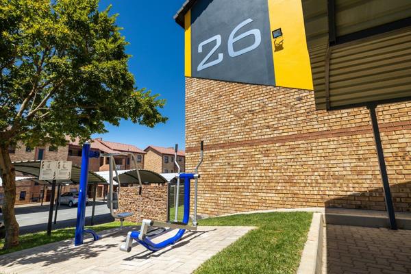 Discover Your Dream Home and SAVE R100k! Nestled in the heart of Midrand, this property offers unparalleled convenience and comfort. ...