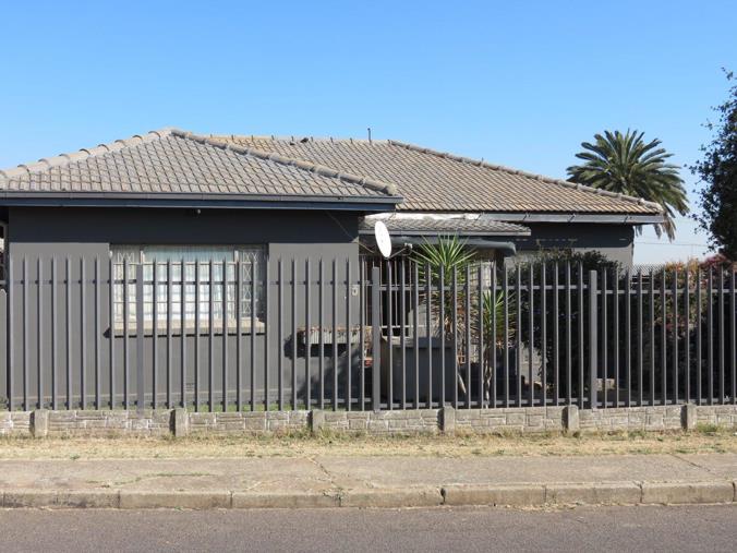 3 Bedroom House for Sale in Lewisham