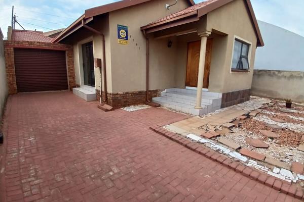 Welcome to the upmarket suburb of Besta in Pimville,Soweto

This sought after suburb ...