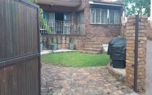 3 Bedroom Apartment / Flat for sale in Alberton Central