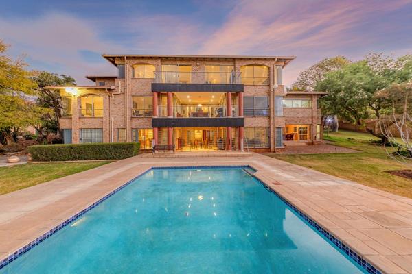 Luxurious and Spacious Family Estate in Poortview/Ruimsig

Discover an unparalleled lifestyle with this exquisite family home ...