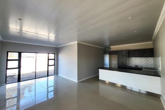 3 Bedroom Townhouse for sale in Amalinda