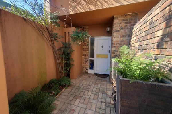 Located in the sought-after Southernwood area, this delightful townhouse offers ...