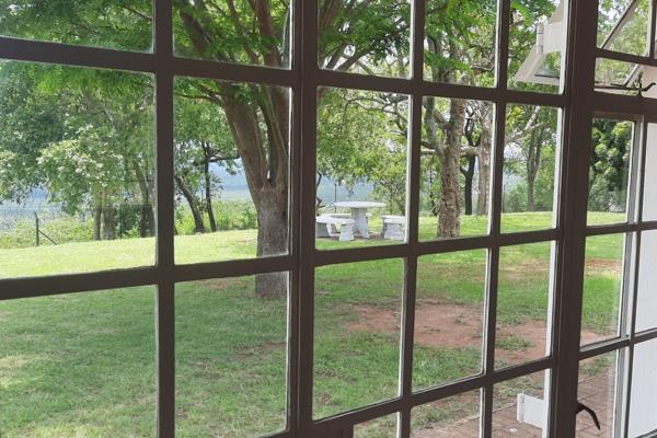 4 bedroom house for rent on Elmswood  Farm 13 km  from Nelspruit  on the Sabie/ ...