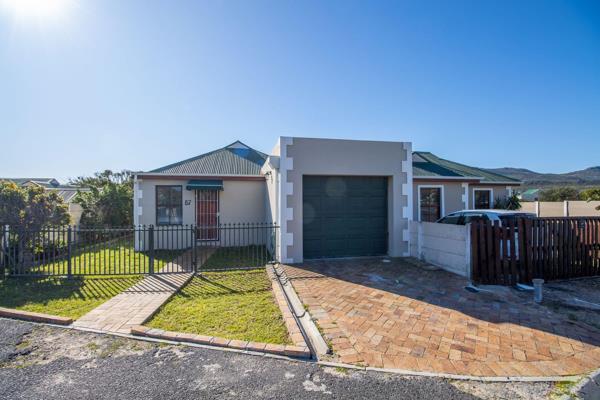 Step into this delightful two bed cottage and you have an instant feeling of “I am Home” it has&quot; That Good&quot; feel.
Enter the ...