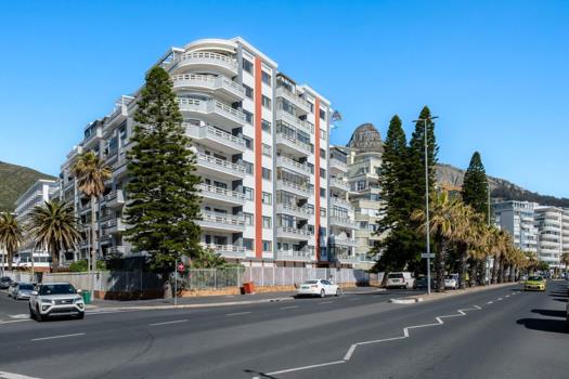 2 Bedroom Apartment / Flat for sale in Sea Point