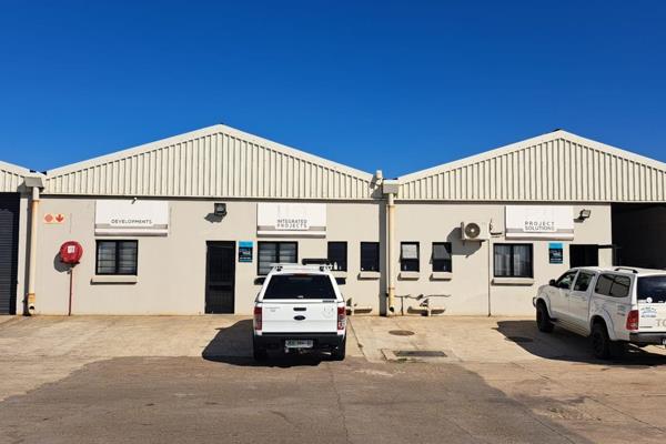 Warehouse to Let in Paterson Road Industrial Park.

Size Options: 300 sqm (expandable ...