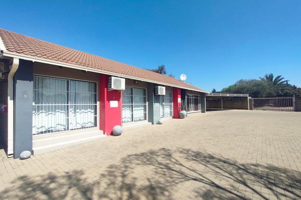 Discover an investment opportunity with this spacious property in Fichardt Park ...